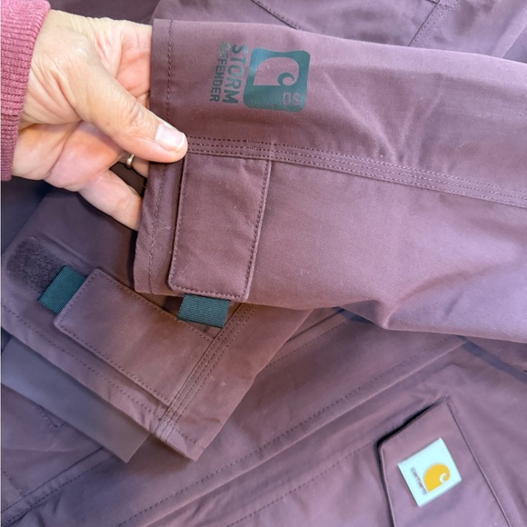 Carhartt women’s Burgundy storm defender Jacket size medium. - Picture 11 of 13
